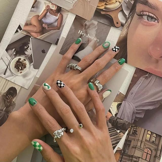 奶油滤镜/可爱/甜美/表情包/欧美/妆容，微信头像，奶油滤镜/可爱/甜美/表情包/欧美/妆容（时髦显白，拿图去做）