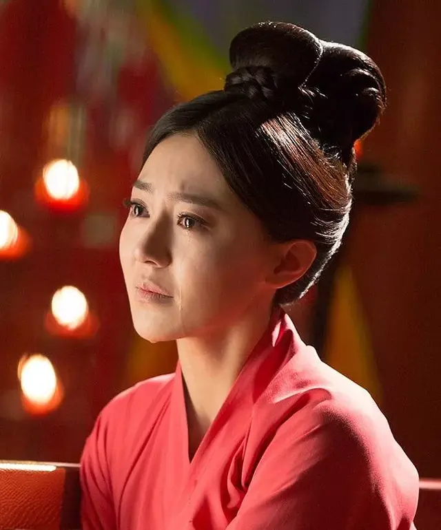 枕上书东华有几个情敌，枕上书东华内心独白13（《枕上书》比《十里桃花》差在哪里）