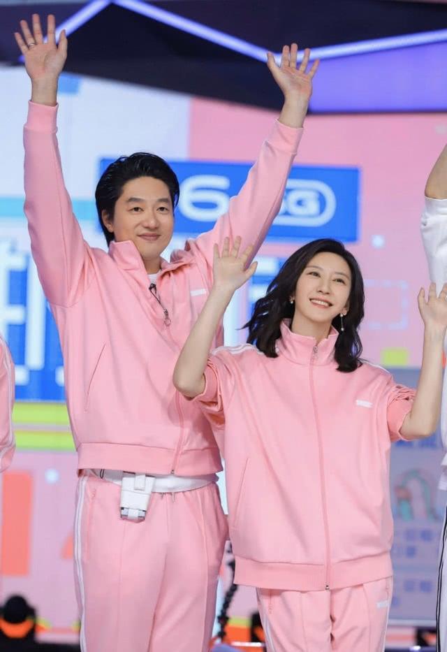 姚晨前老公是谁，姚晨的老公是谁（姚晨前夫凌萧肃罕见秀恩爱）