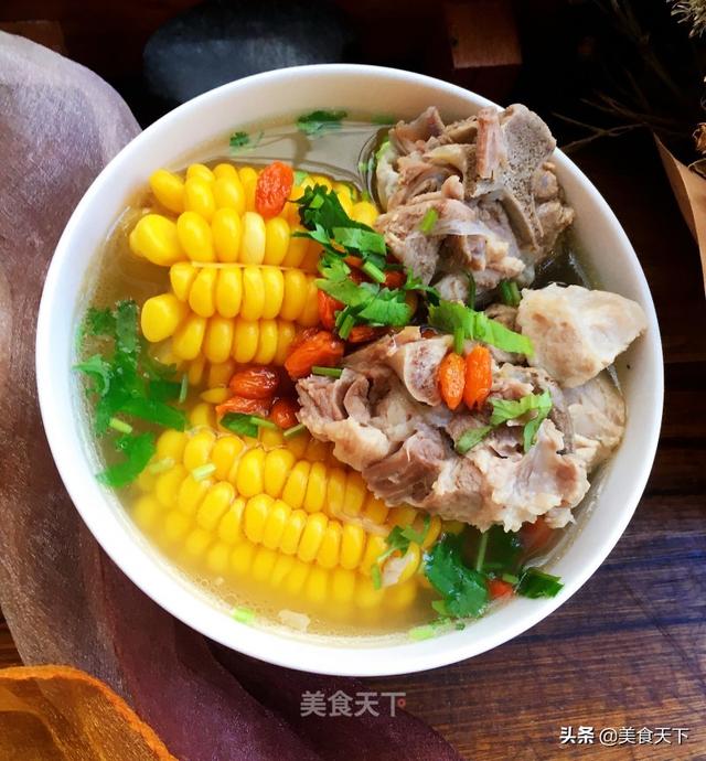 松子玉米的做法，玉米馒头怎么做才能松软好吃视频（玉米这样做也太好吃了吧）