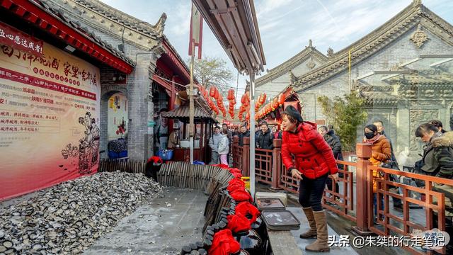 西安摔碗酒是什么酒，西安的摔碗酒是什么意思（ 曾爆红全网的“摔碗酒”）