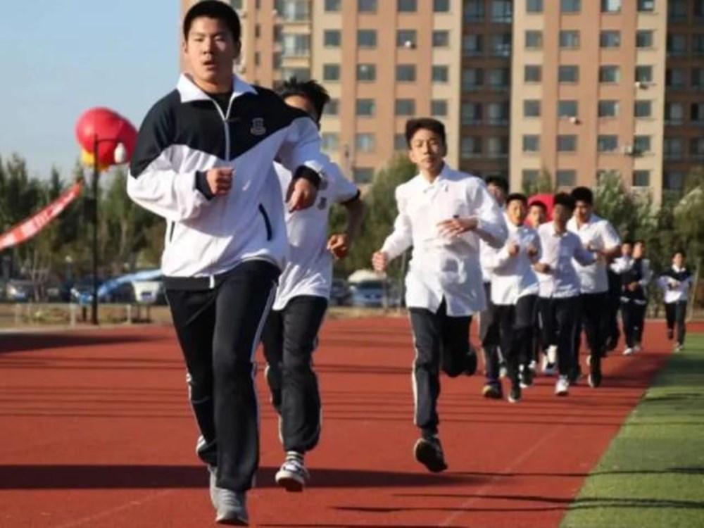 男生黄金身高(178是黄金身高吗)