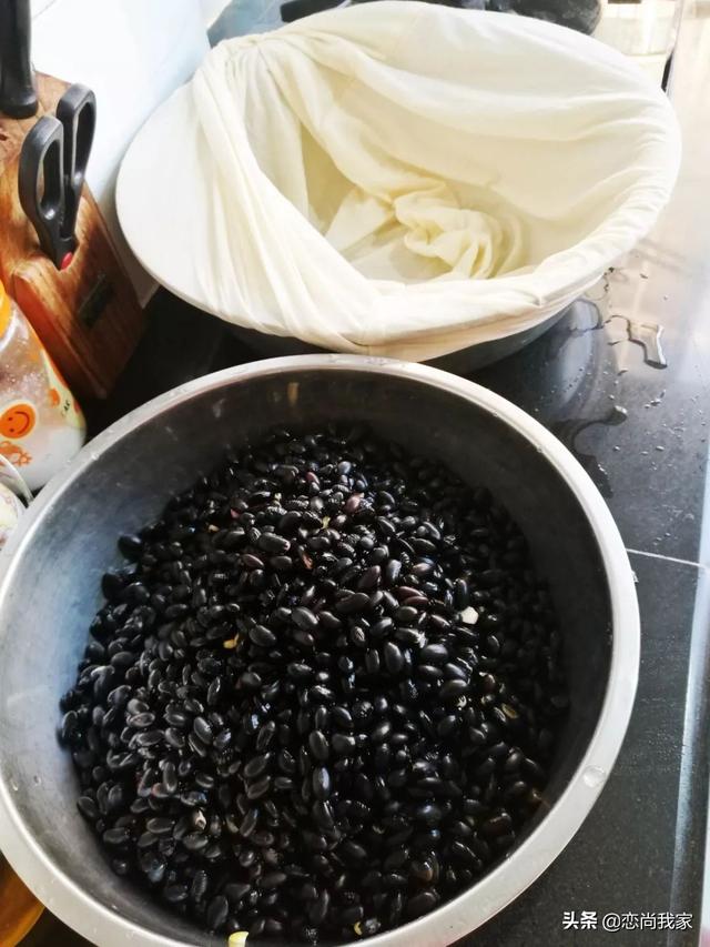 做豆腐的石膏粉有毒吗，豆腐放石膏粉吗（亲朋好友吃了都会夸赞你）