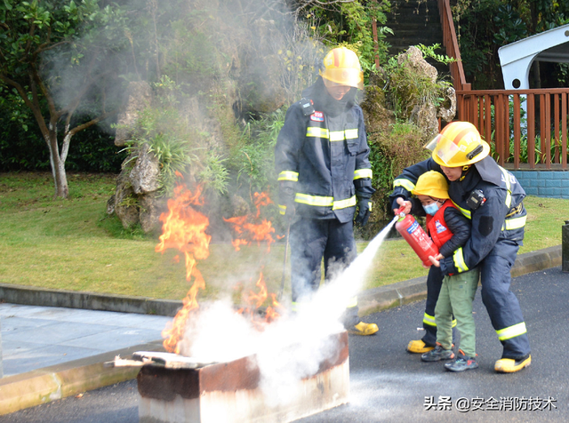 火焰的温度是多少度，火焰的温度最高能达到多少（消防设施操作员资格考试之火焰、燃烧时间、燃烧温度）