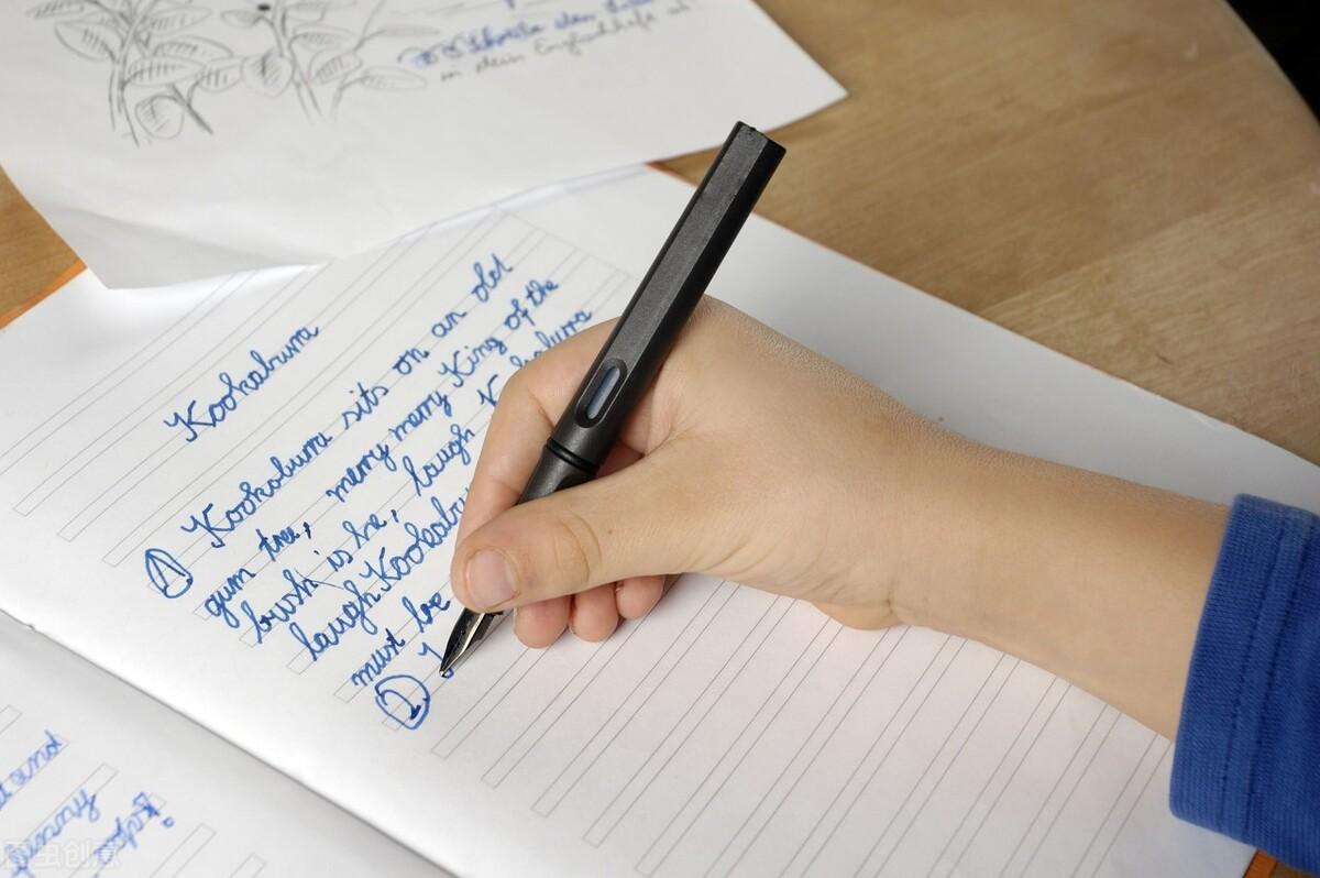 暑假生活英语作文,人教七年级英语(下册)各单元必考英