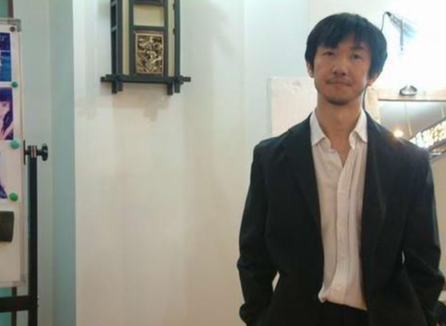 鄢颇现状，现已49岁的鄢颇如今现状如何（李小冉前男友鄢颇）