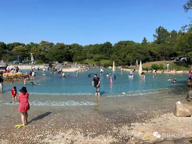 月湖雕塑公园攻略，上海怎么旅游省钱（月湖雕塑公园-面积大人不多除了贵和远其他都很好）