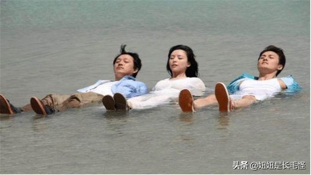 死海为什么不能浮起来，却依然没人去里面游泳