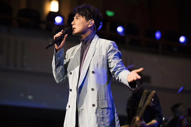 陈奕迅的英文名，陈奕迅英文名（明星们的英文名背后是什么寓意）