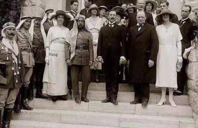 巴勒斯坦人和阿拉伯人有什么区别，巴勒斯坦属于阿拉伯吗（巴勒斯坦的土地究竟是以色列人还是阿拉伯人的）