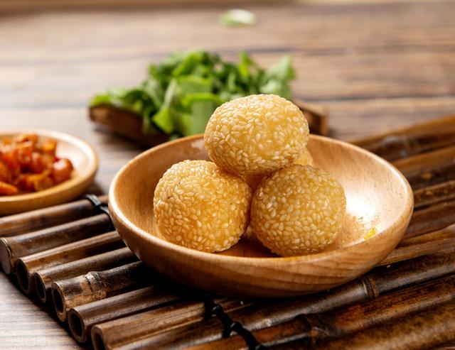 白凉粉是啥，白凉粉是啥东西（厨房常见的6种淀粉与具体用法）