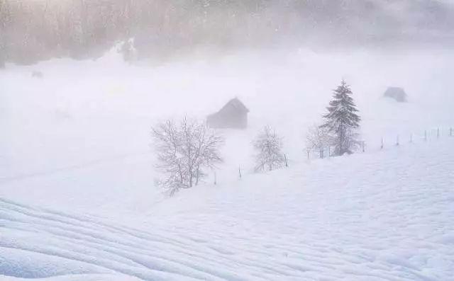 雪的组词有哪些，雪组词（雪的24种别称，简直美醉了）