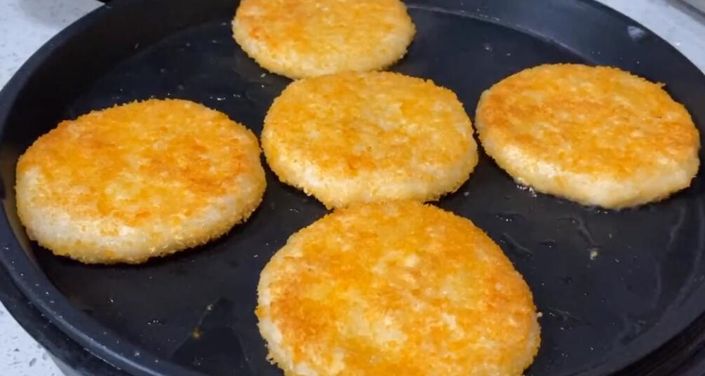 圖片[5]-【蘋果糯米餅】做法步驟圖 酸甜可口外酥里糯 小孩特愛吃-起舞食譜網