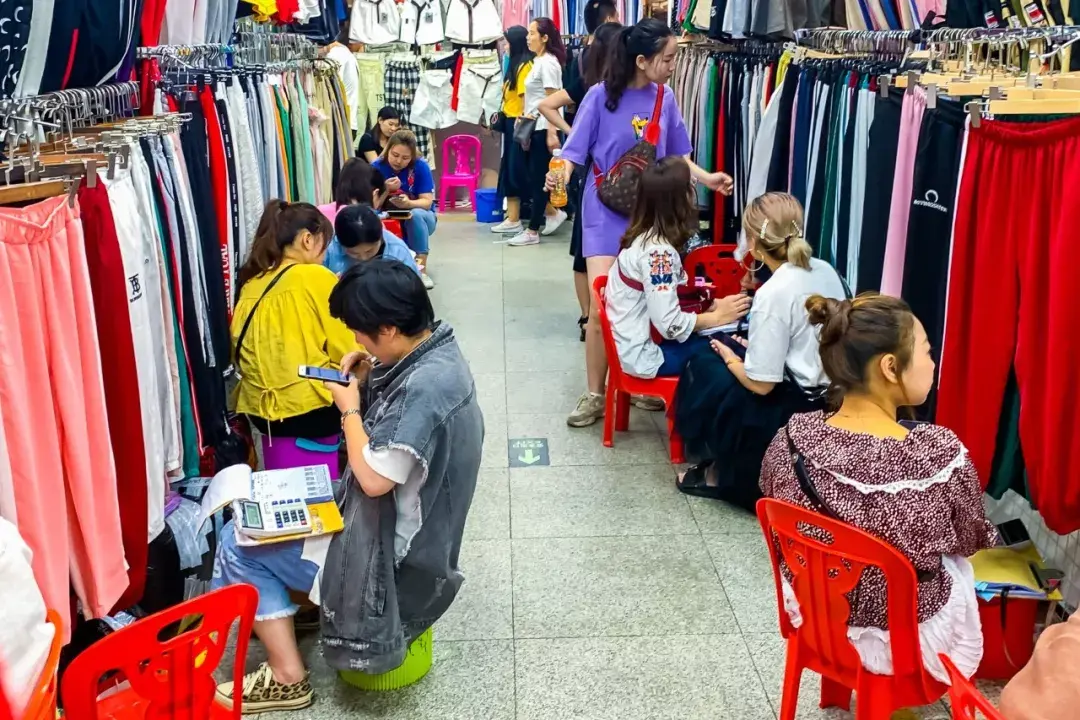广州沙河服装批发市场(广州沙河服装和十三行有什么区别)