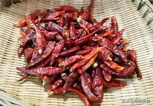 香菇酱制作方法，香菇酱的家庭制作方法（四川厨娘教你做香菇酱）