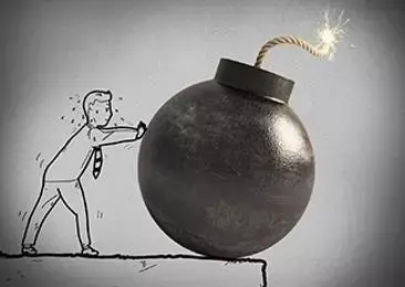 劣后资金什么意思，私募基金优先级和劣后级（投资私募的时候，务必要小心）