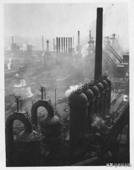 大炼钢铁是哪年，大炼钢铁是哪年下马的（新中国“大跃进”时期工农业生产场景）