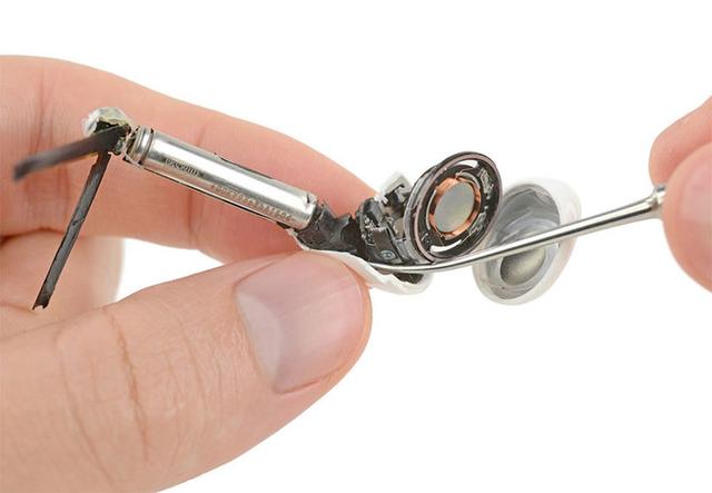 mwh和mah有什么区别，手机电池容量单位mAh与mwh关系如何计算（AirPods）