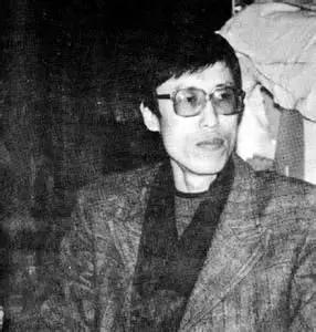 梭罗这人有脑子，海子梭罗这人有脑子赏析（梭罗制造的“瓦尔登湖”神话）