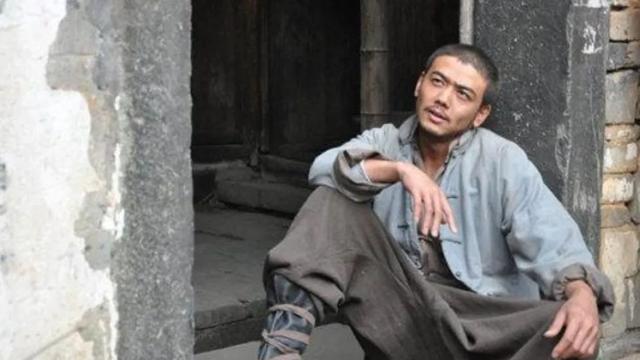 杨硕怎么了，杨烁个人资料（从演技派到口碑跌到谷底）