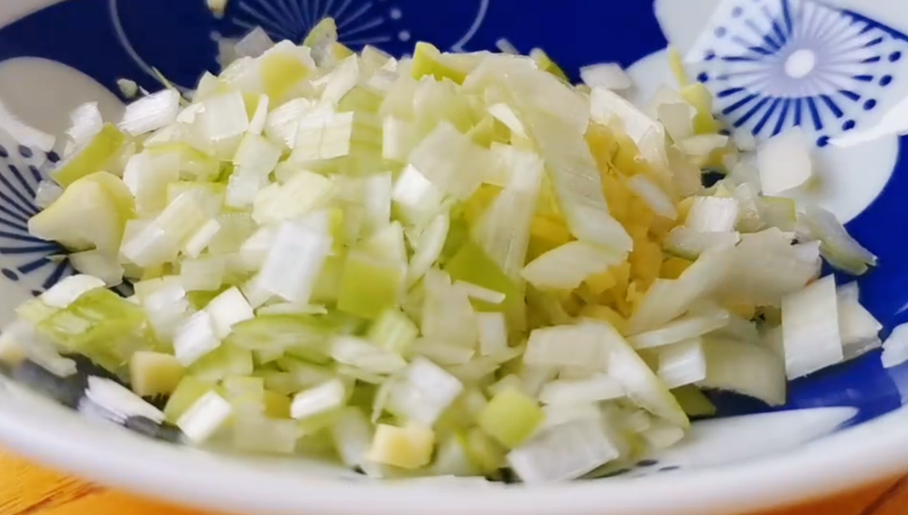 圖片[5]-【胡蘿卜餡餅】做法步驟圖 皮薄餡足 比吃肉包子還香-起舞食譜網