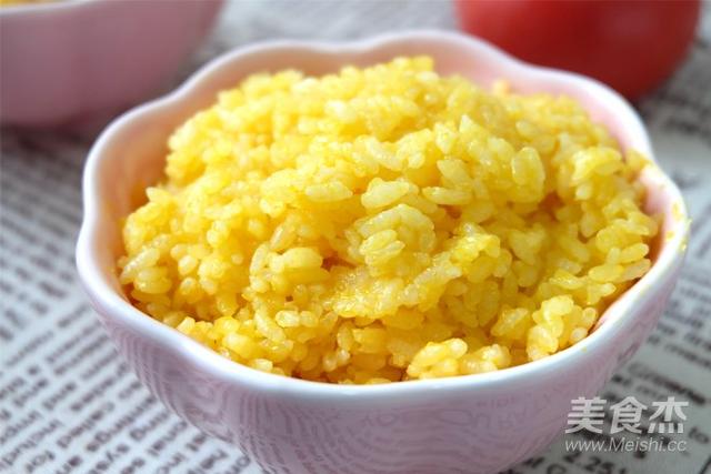 如何做焖南瓜，焖南瓜怎么做好吃又简单（我家米饭就这样焖）