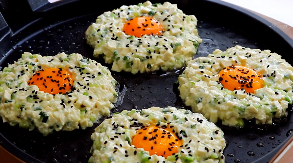 图片[5]-【黄瓜豆腐鸡蛋饼】做法步骤图 给孩子当早餐最好 多吃长个大-起舞食谱网