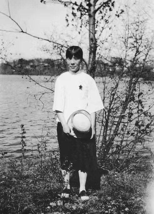 鲁迅经历的挫折，鲁迅遭遇的挫折（她是被调戏要上吊的女人）