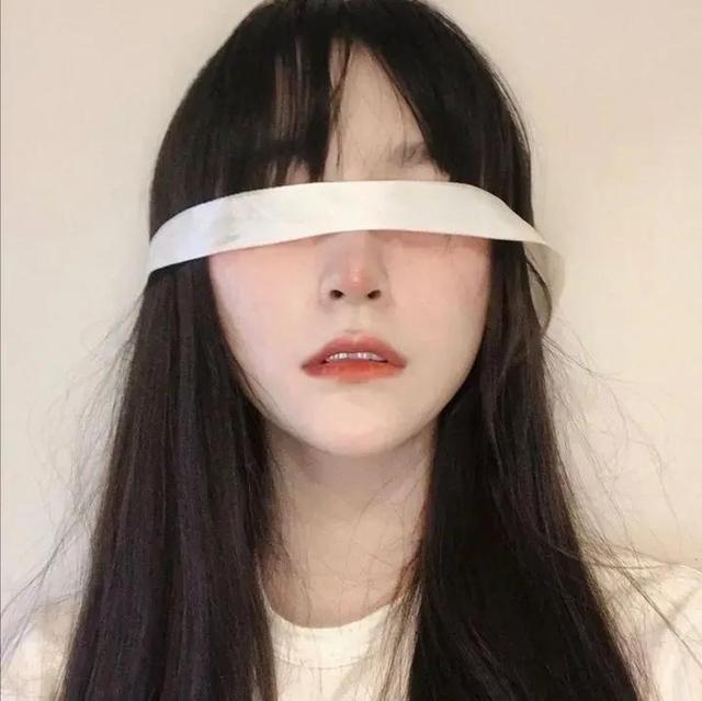 女生套图，微信头像，女生套图（女生微信头像套图）