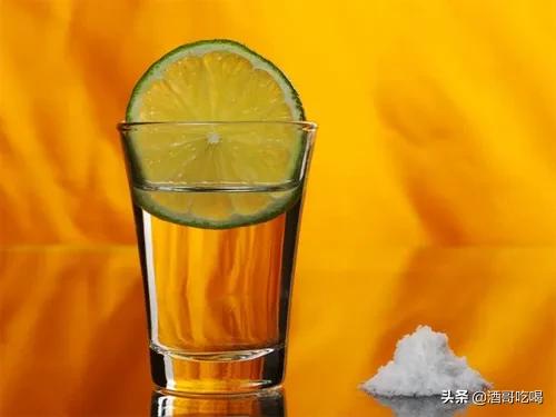 龙舌兰酒为什么不能直接喝，龙舌兰经典的传统喝法