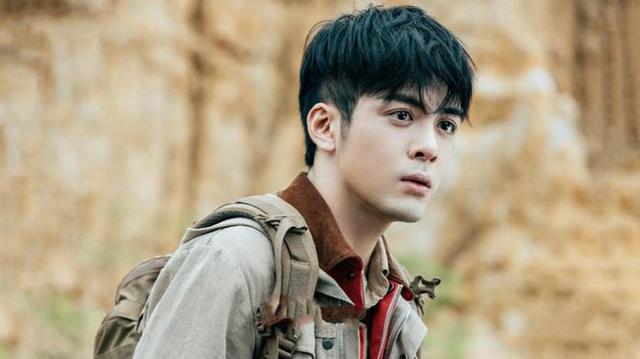 5,曾舜晞版吴邪曾舜晞在电视剧《终极笔记》中扮演吴邪,这个版本的