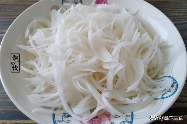 烤鸭鸭架汤的做法，烤鸭鸭架的做法（别把鸭架扔掉）