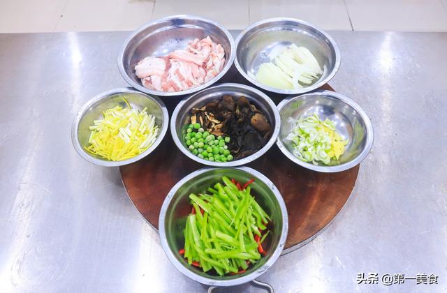 东北细烩菜的做法，东北大烩菜做法（厨师长分享家常大烩菜做法）