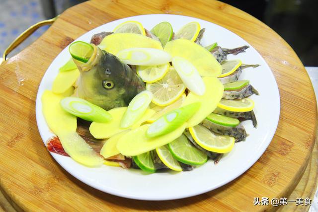 美食制作柠檬鱼，比清蒸鲈鱼还好吃的柠檬鱼