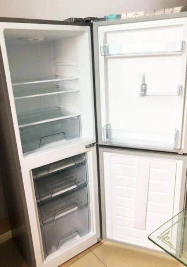 美的冰箱怎么调温度，美的对开门冰箱怎么调温度（一个人住怎么选冰箱）