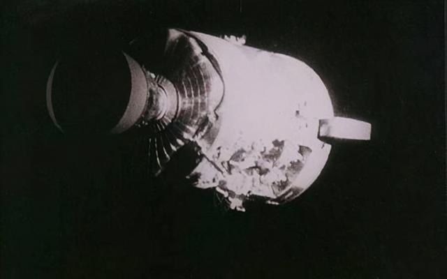 真实的太空救援，阿波罗13号意外爆炸，宇航员用4天时间逃生