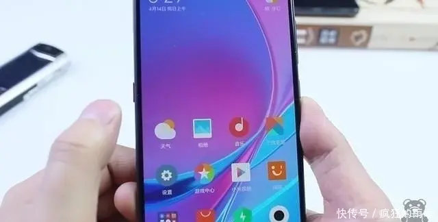 手机密码忘了怎么开锁，手机密码忘了该怎么开锁（维修师傅告诉你按住这里就解开）