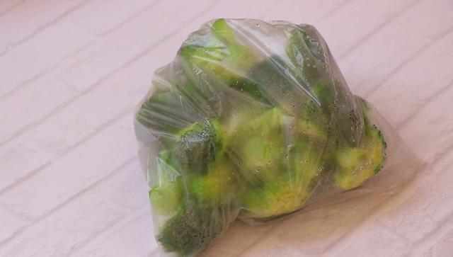 西兰花怎么保存，西兰花怎么保存时间长些（保存一个月都不会坏掉）