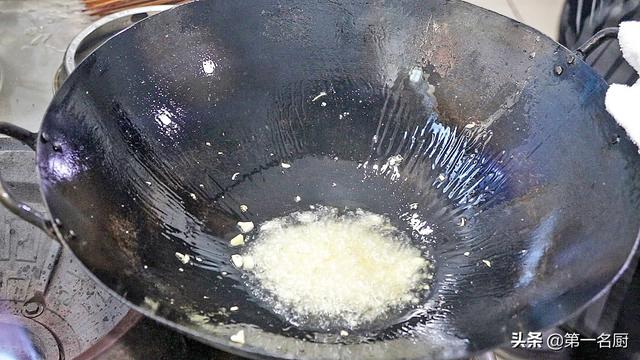 怎样做美味的红烧扁鱼，红烧扁鱼怎么做法大全窍门（做出来鲜嫩入味）