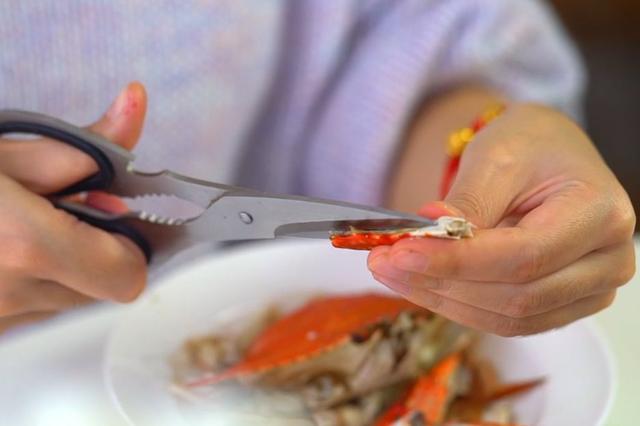 螃蟹蘸料怎么调好吃，清蒸螃蟹的蘸料怎么弄（大闸蟹吃了还想吃）