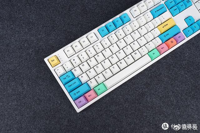高斯机械键盘怎么样，高斯键盘百度百科（高斯GM108D双模机械键盘评测）