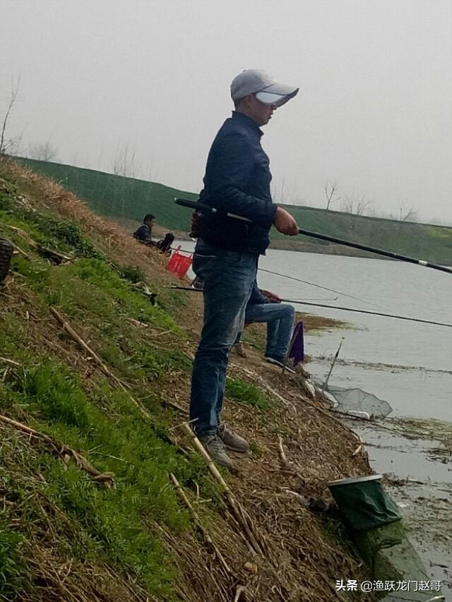 冬季专钓大鲫鱼偏方，专钓大鲫鱼偏方（这样的窝料就可以包打天下）