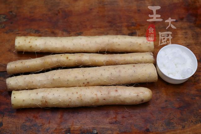 拔丝山药怎么做，山药最简单的家庭做法（掌握好你也可以轻松做出拔丝菜）