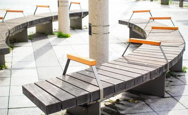 柏木家具的优缺点，柏树家具好吗（柏木家具优缺点解析及注意事项）