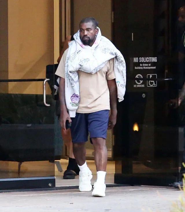 椰子鞋配什么裤子好看男，椰子鞋搭配什么裤子穿（侃爷的椰子鞋你很喜欢）