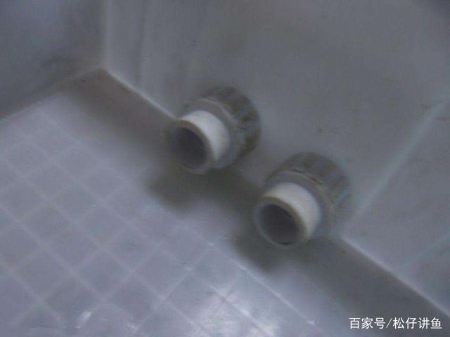 陶瓷鱼缸怎样做过滤，陶瓷鱼缸怎样做过滤器（鱼缸滴流过滤DIY全过程）