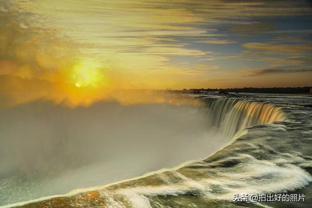 ps怎么堆栈，ps怎么堆栈出车轨（风光摄影师必学技巧）