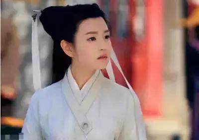 飞雪连天射白鹿笑书神侠倚碧鸳,飞雪连天射白鹿笑书神侠倚碧鸳是什么意思(金庸留给时代最好的礼物) 飞雪连天射白鹿笑书神侠倚碧鸳,飞雪连天射白鹿笑书神侠倚碧鸳是什么意思(金庸留给时代最好的礼物)