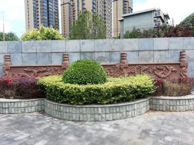 太阳地球月亮运行图，地球月球运动轨迹图（公园虽小，历史文化元素不少）