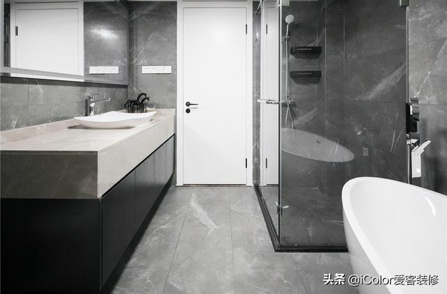 美缝颜色与地砖颜色搭配，地砖搭什么颜色美缝（让卫生间远离老土宾馆风）